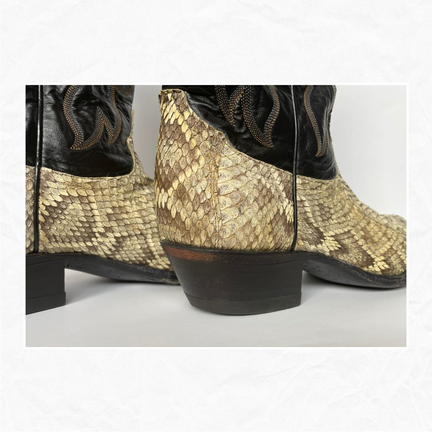 Vintage TONY LAMA Snakeskin Cowboy Boots Men's size 10EE