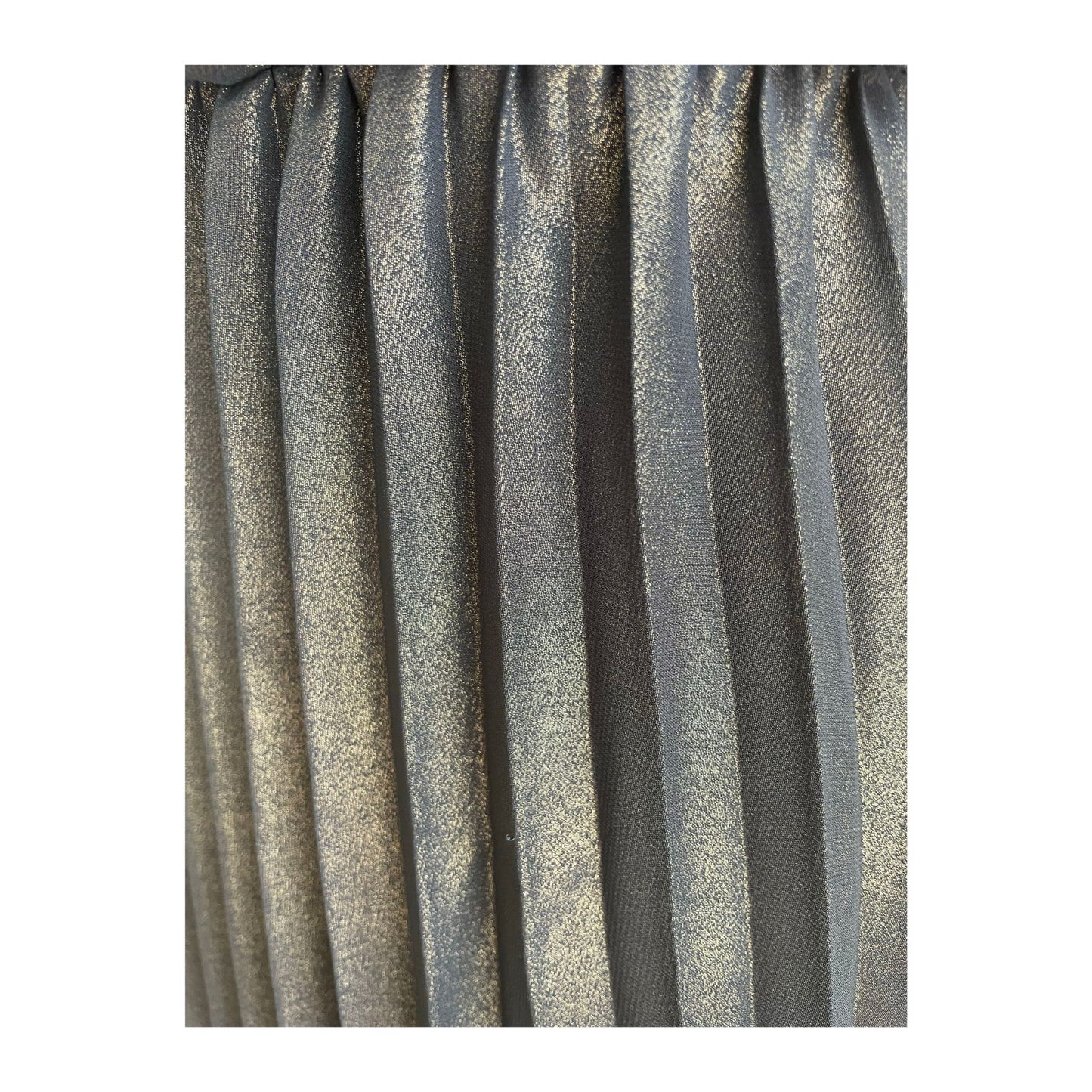 NWT Robbi & Nikki Bronze/Black Pleated Maxi Dress fabric