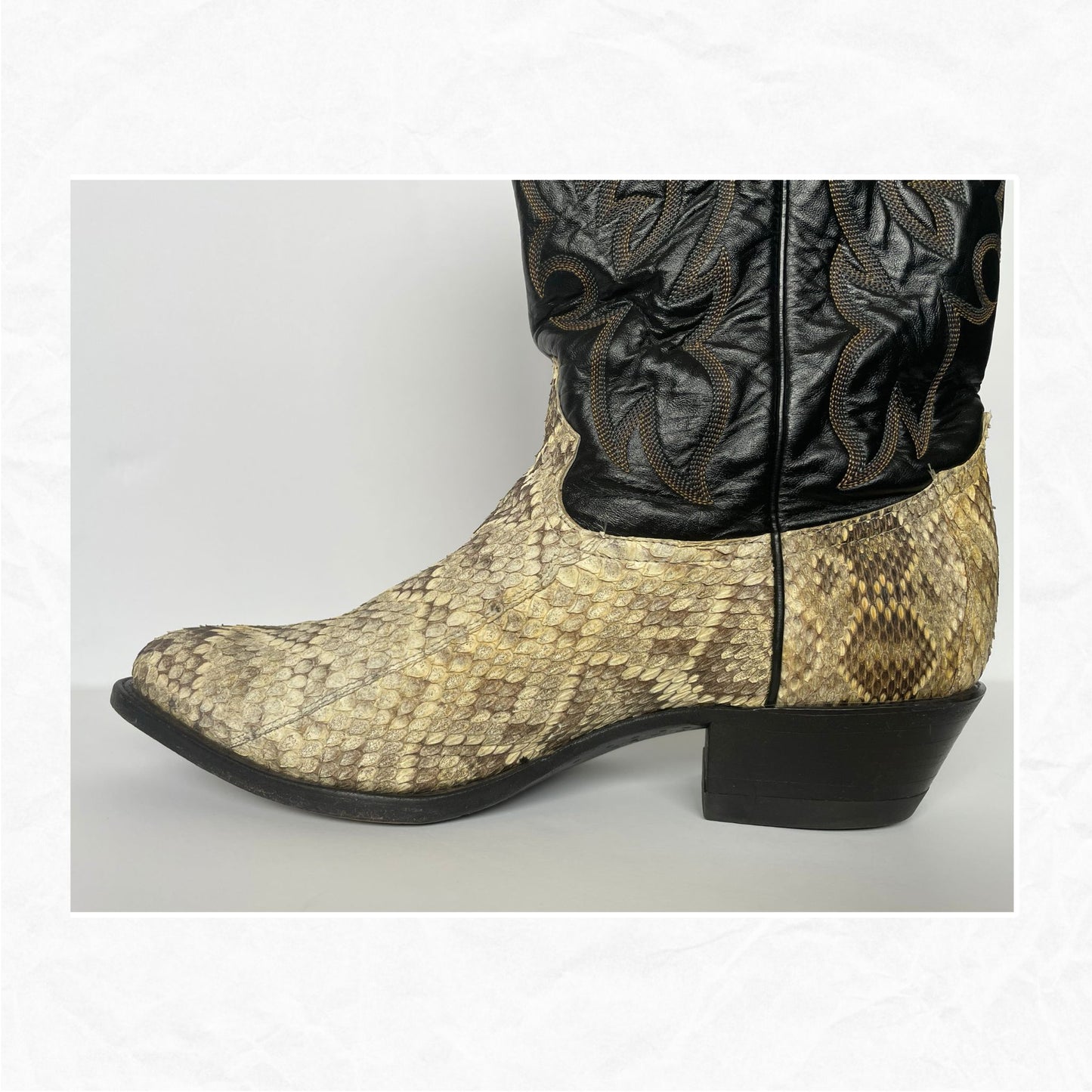 Vintage TONY LAMA Snakeskin Cowboy Boots Men's size 10EE