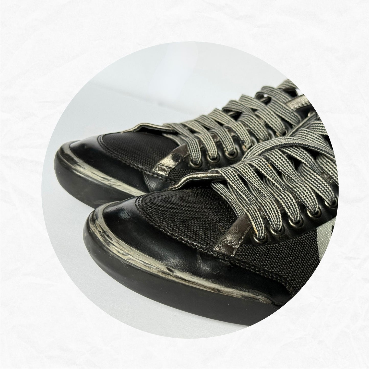 RARE Vtg HUGO BOSS Distressed Sneakers Mens 9