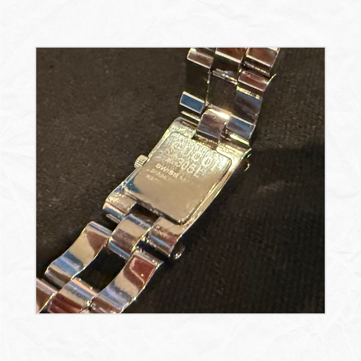 GUCCI 2305L Stainless Steel Vintage Y2K WMNS Watch