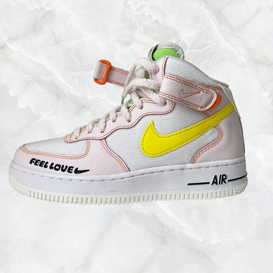 NIB Wmns NIKE AIR FORCE 1 '07 MID  "Feel Love" Sneakers